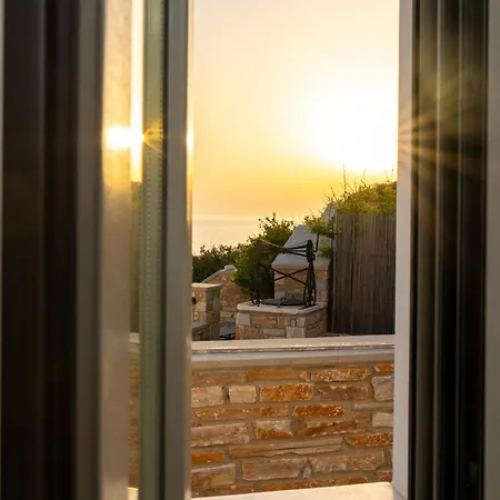 Ios Seaside House With Sunset View And Small Pool Exteriér fotografie