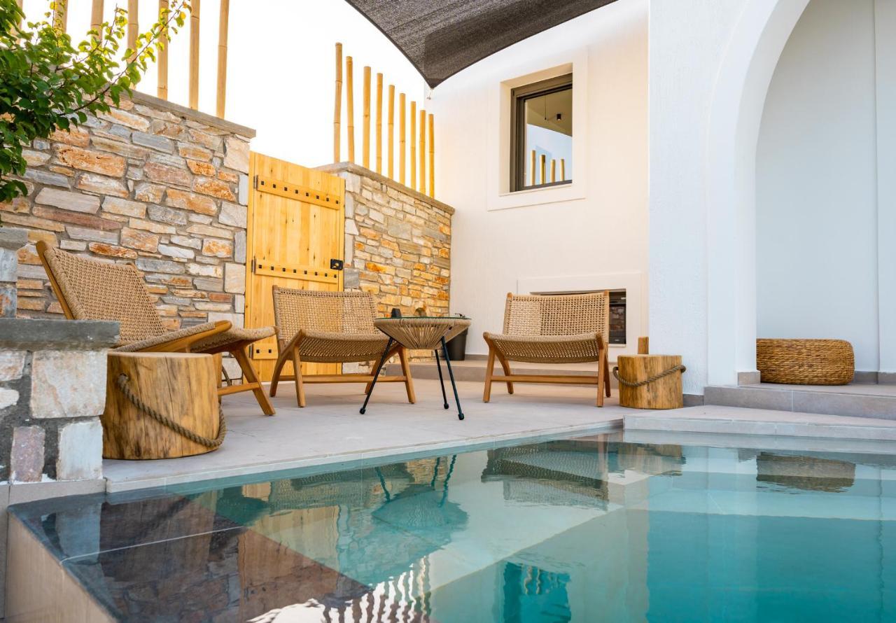 Seaside House With Sunset View And Small Pool